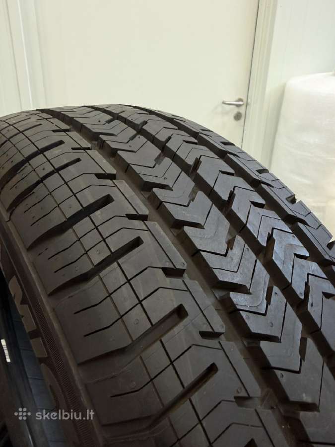 Naujos padangos Michelin Agilis R17c