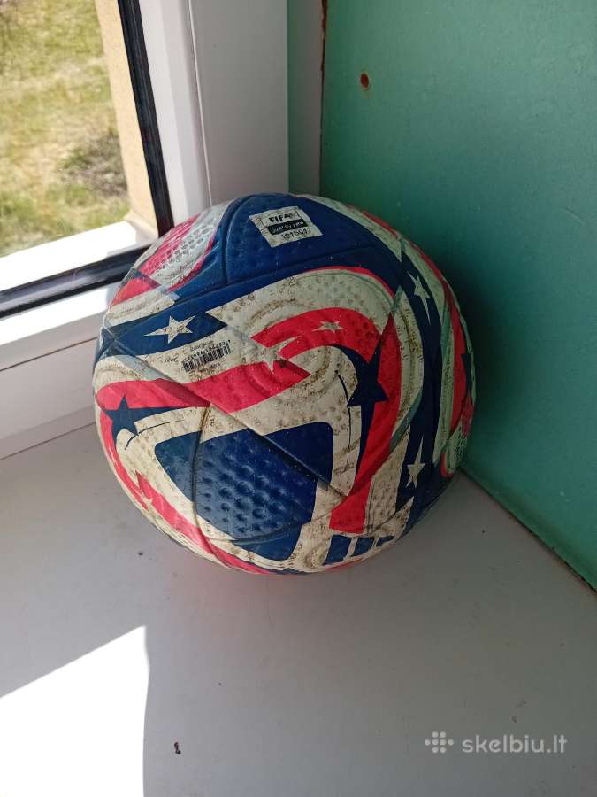 Originalus Adidas futbolo kamuolys mazai naudotas