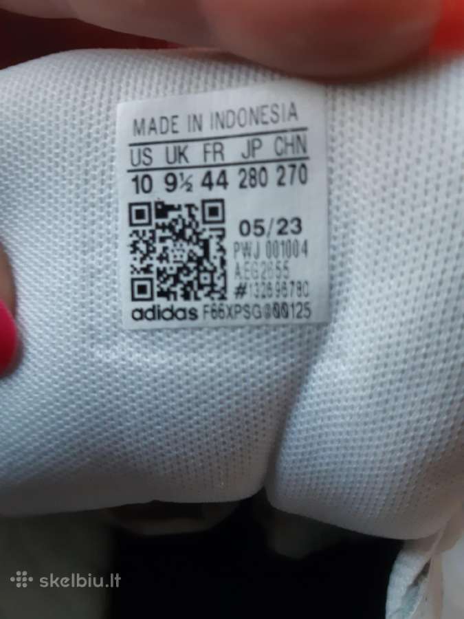 Adidas kedai - nuotraukos Nr. 3