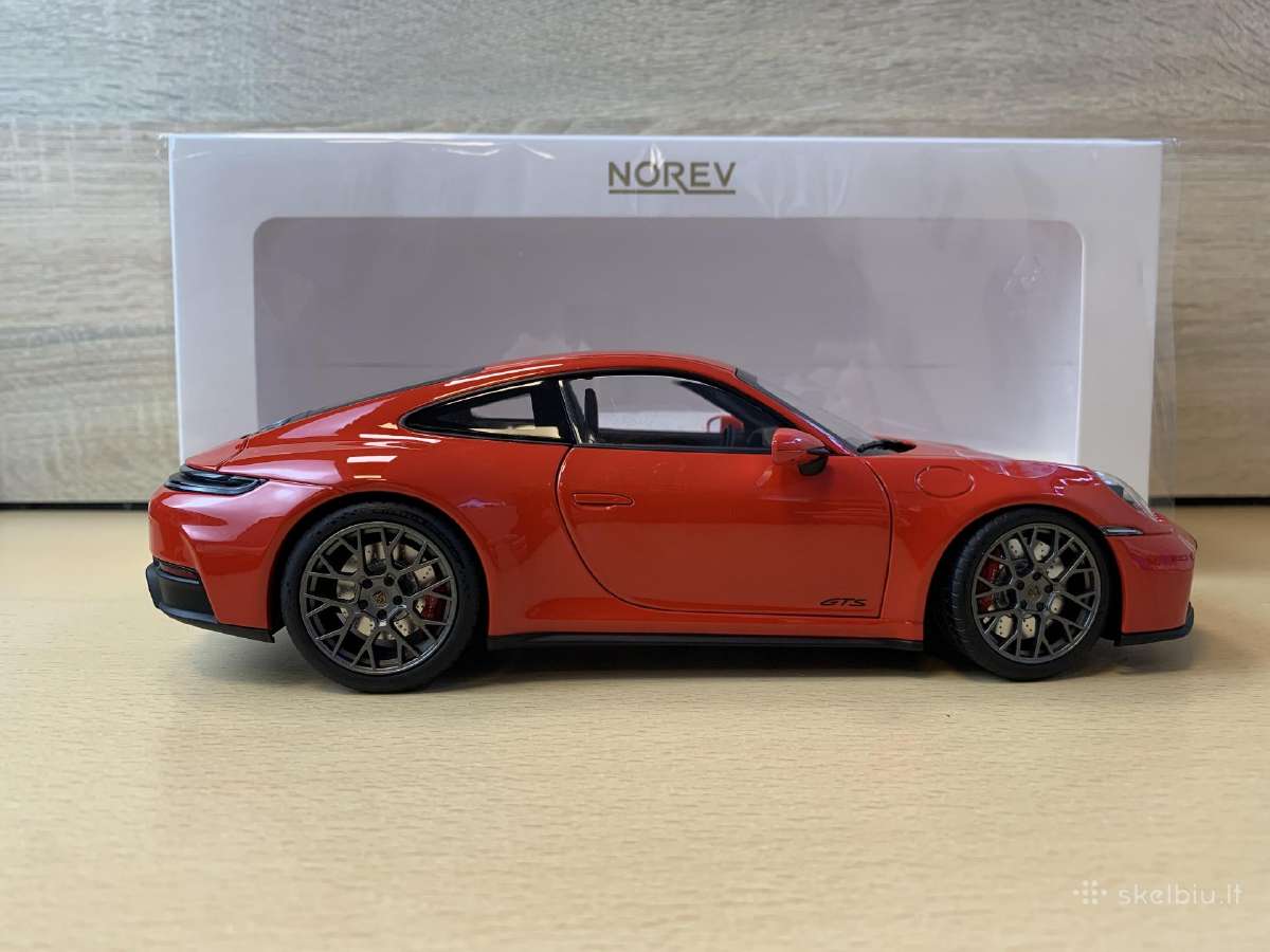 Porsche 911 Carrera 4 Gts, 2025 - 1:18 Norev