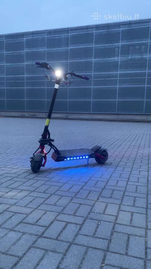 Elektrinis paspirtukas kaabo mantis 8