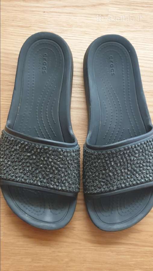 Crocs slepetes tiktu 37/38d