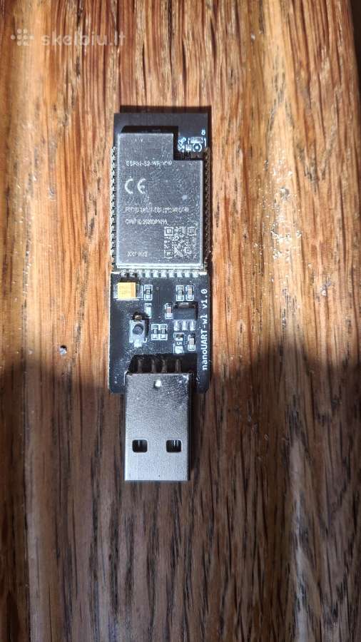 Esp32 s2 wroom mikrovaldiklis su WiFi