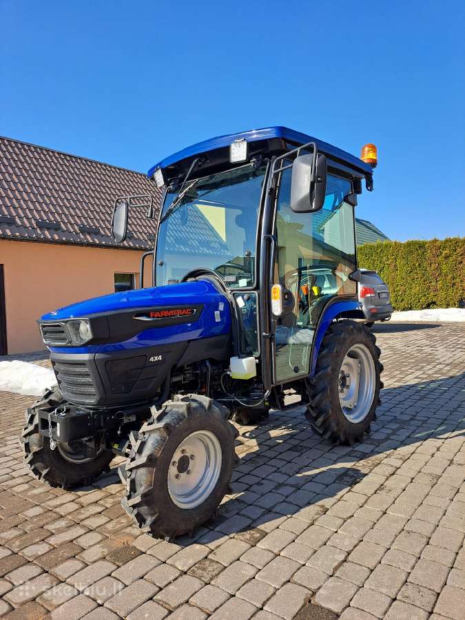 Traktorius farmtrac 26 su kabina