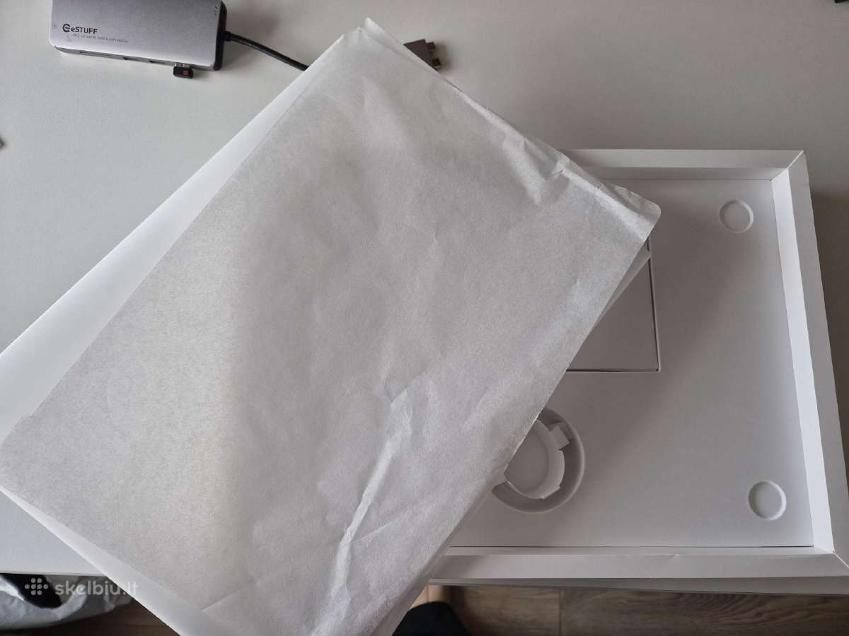 MacBook Pro M5 originali dėžė - nuotraukos Nr. 3