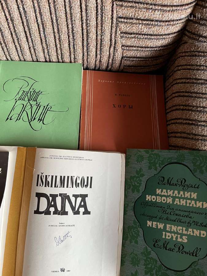 Muzikos ir vienetines knygos - nuotraukos Nr. 16