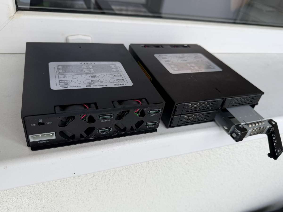 2.5 diskų stalčius talpykla Icydock Mb994sp-4sb-1