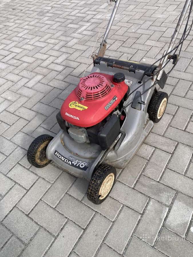 Žoliapjovė su Honda motoru