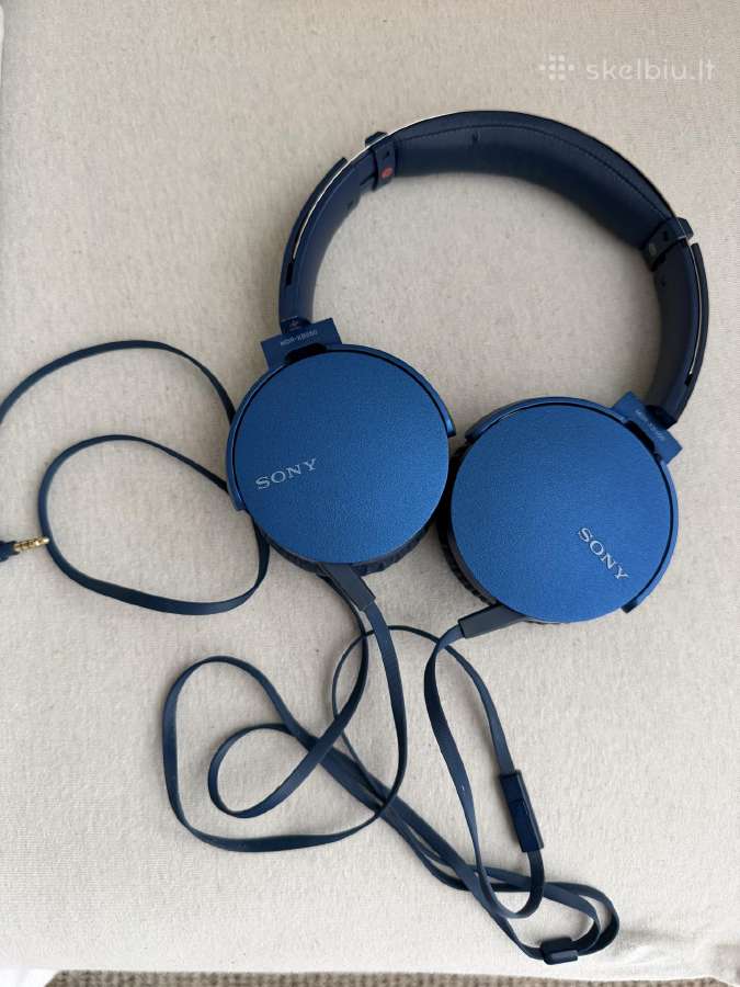 „sony“ ausinės