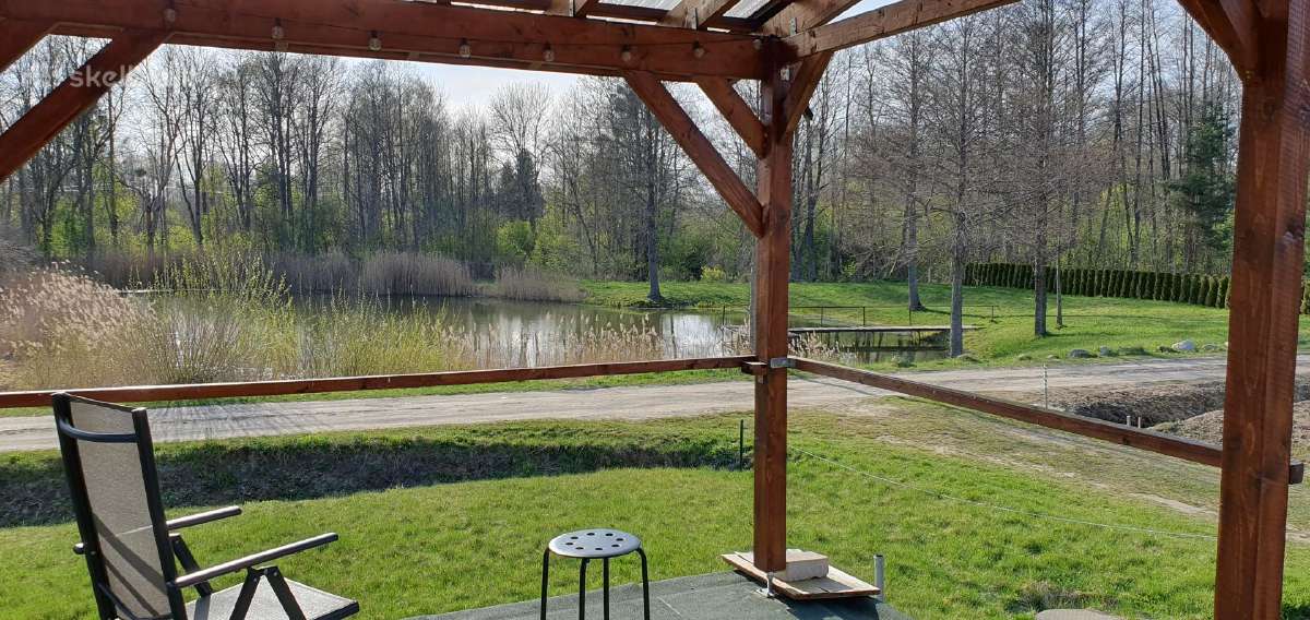 Sodo namas šalia tvenkinio su dvigubu sklypu - nuotraukos Nr. 15