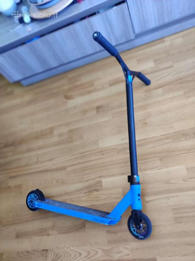 Og Hustler triukinis paspirtukas - nuotraukos Nr. 3