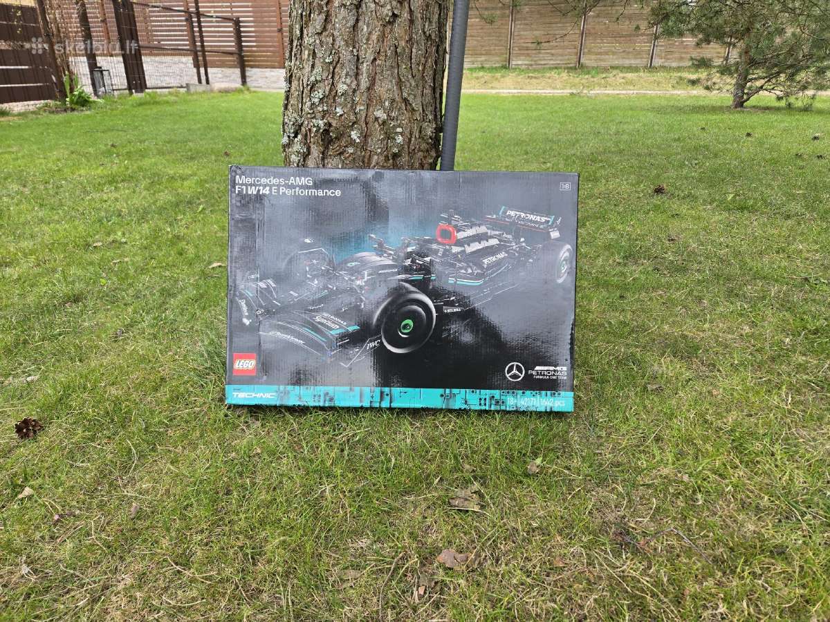 Lego Technic Mercedes Amg F1 W14