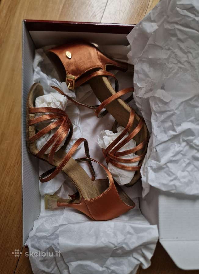 Lotynų šokių bateliai