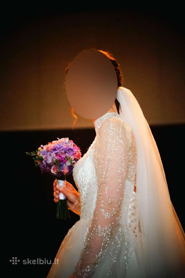 Klasikinė ilga balta vestuvinė suknelė - nuotraukos Nr. 2