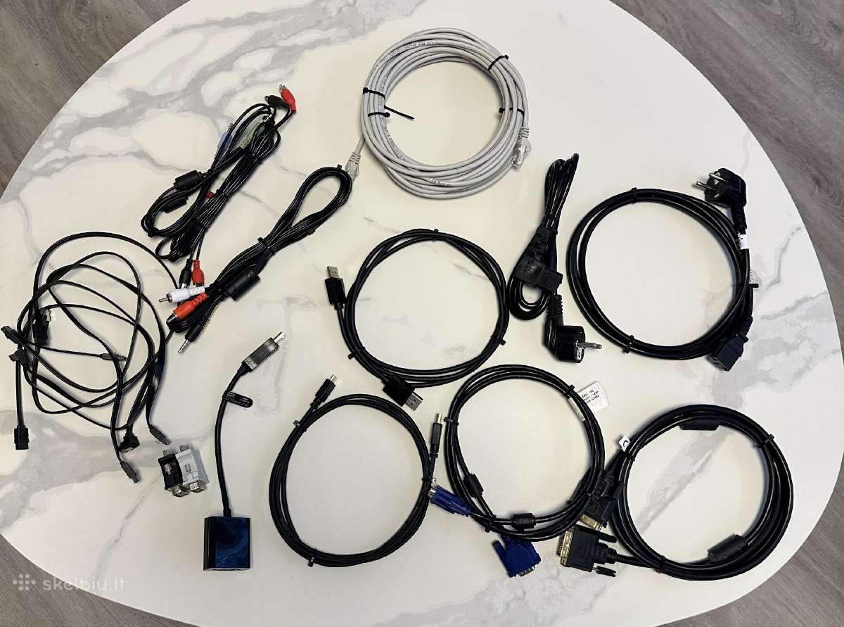 Laidų ir adapterių komplektas