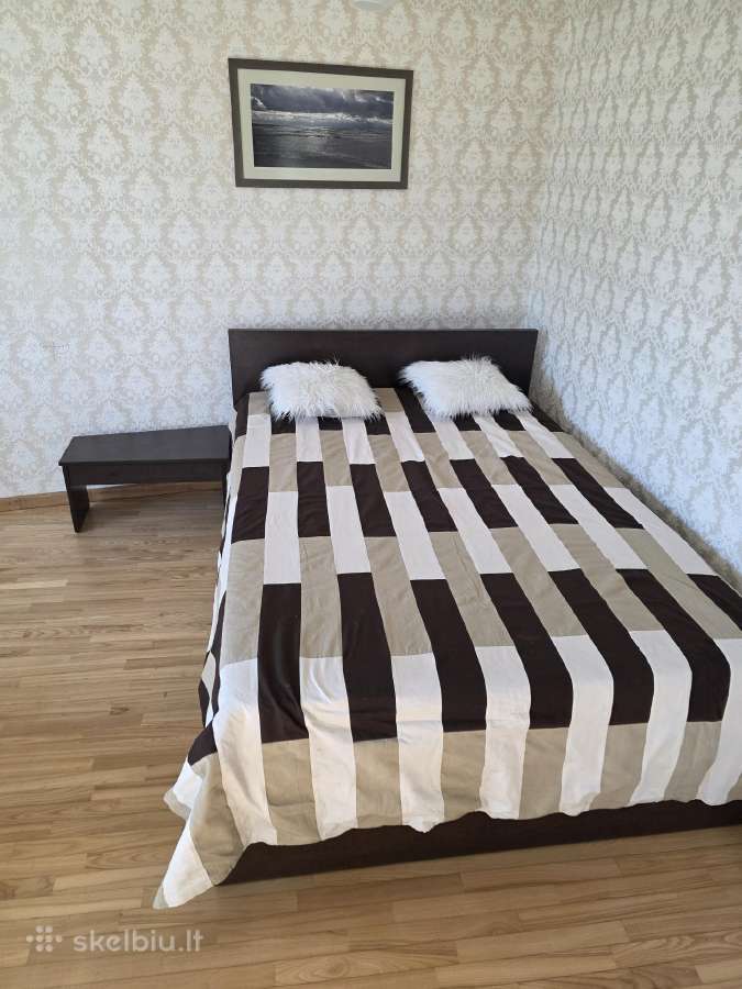 Premium dvigulė lova su čiužiniu Strohmeier R60/hr