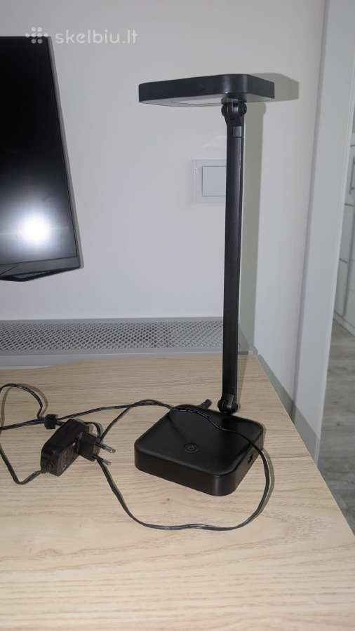 LED lempa juodos spalvos
