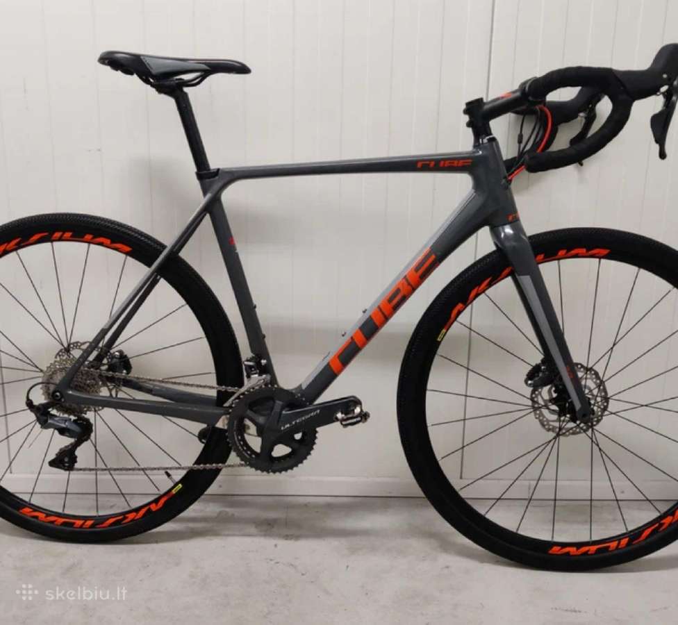 Cube gravel