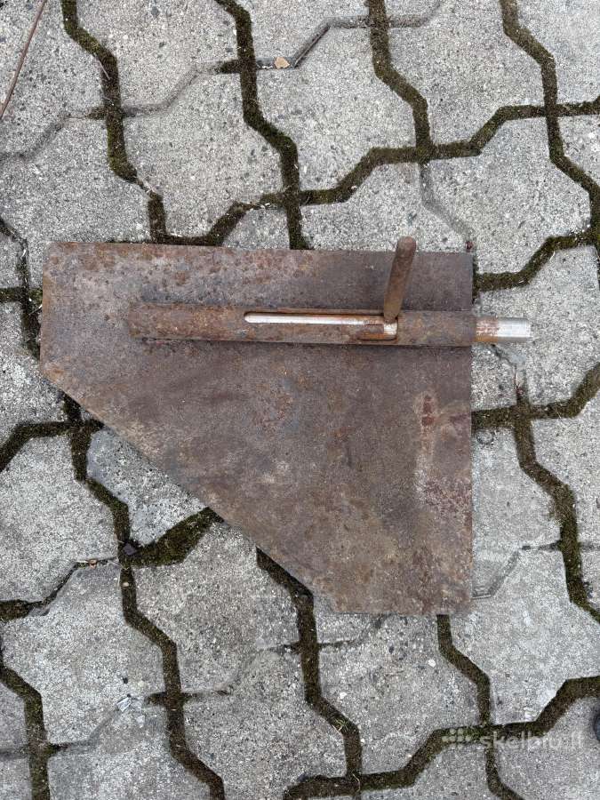 Durų skląstis