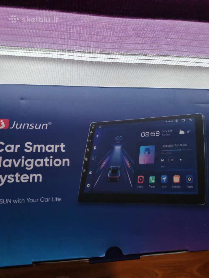 Parduodama nauja Toyota prius Plus multimedia
