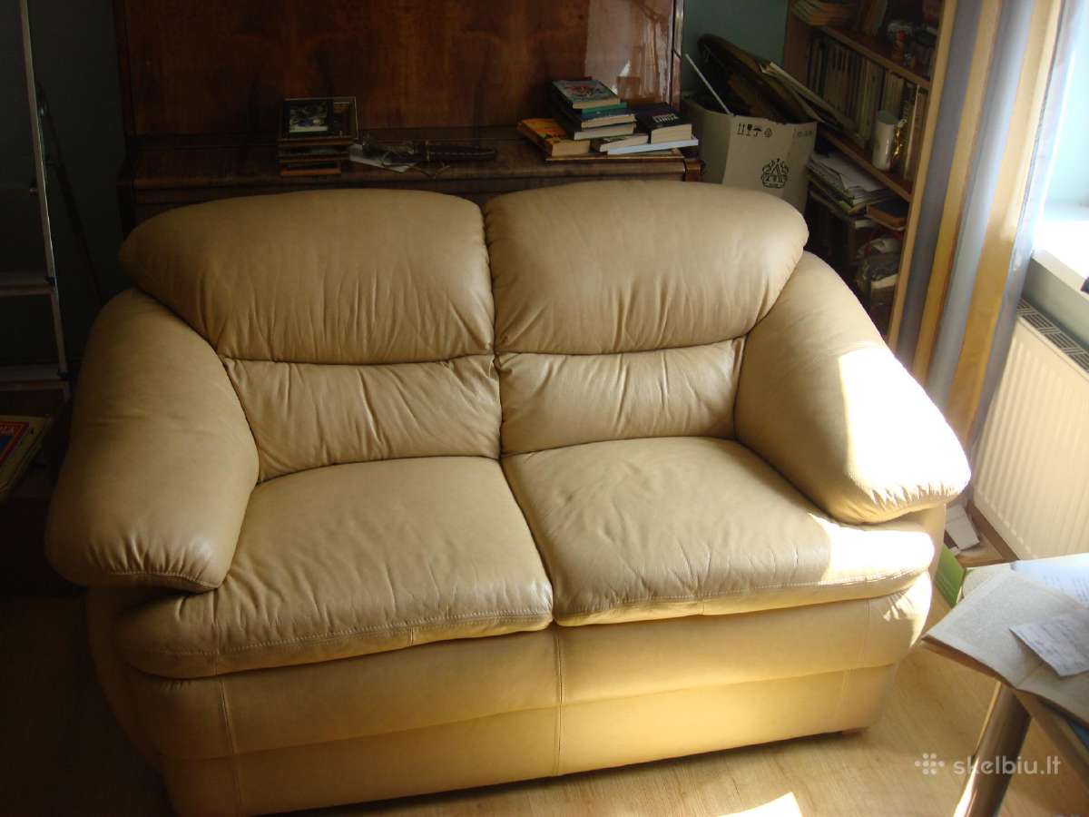 Parduodu 2-ietė natūralios odos sofa