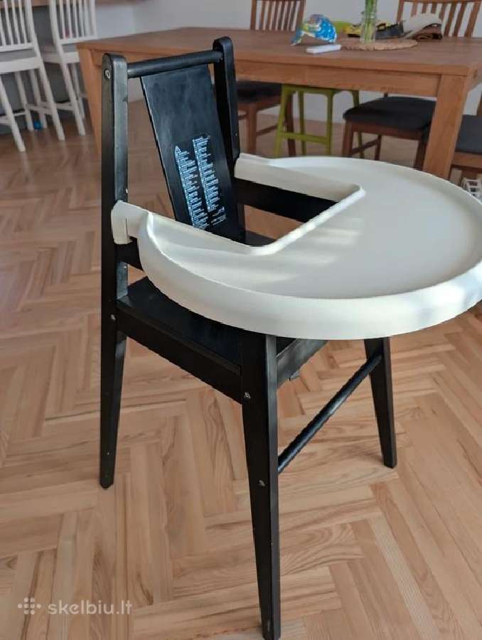 Medinė Ikea maitinimo kėdutė