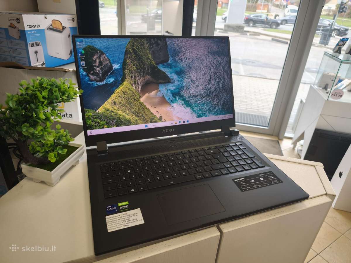 Gigabyte Aero 17 Hdr i9-11980h / 32gb/ Rtx 3080