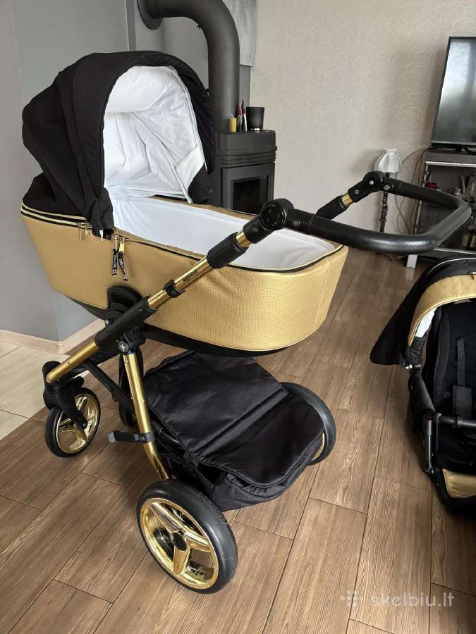 Parduodamas vaikiškas vežimėlis