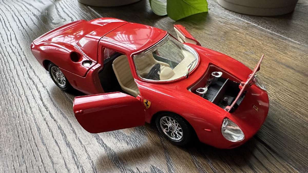 Bburago Ferrari 250 Lm 1:24 - nuotraukos Nr. 3