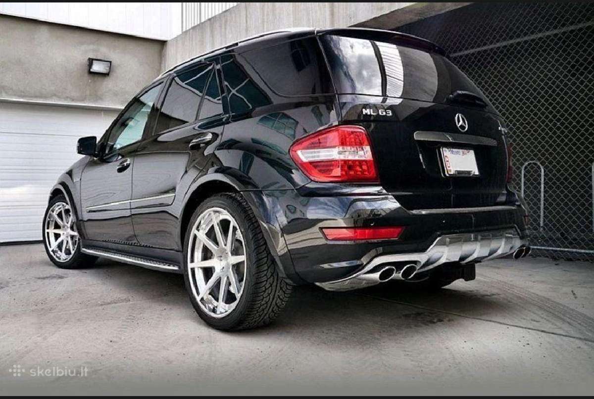 Mercedes mi w164 Amg" stiliaus sparnai, ratų arkos
