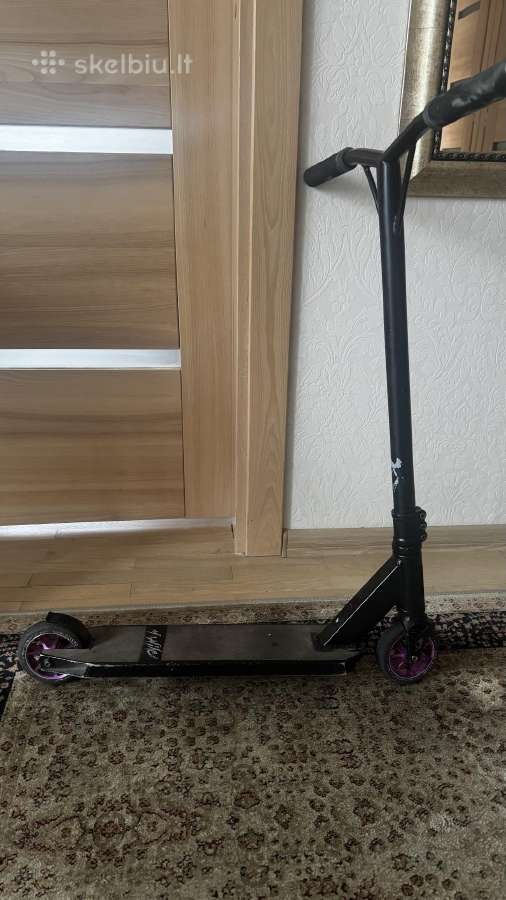 Geros bukles triukinis paspirtukas.