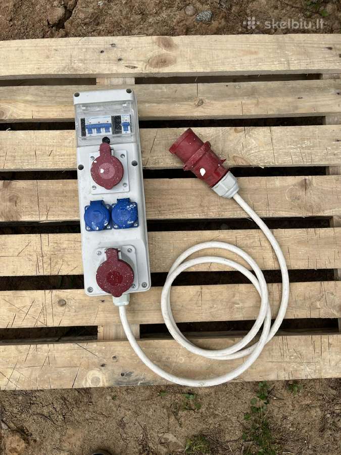 Parduodu statybinę elektros dėžutę.