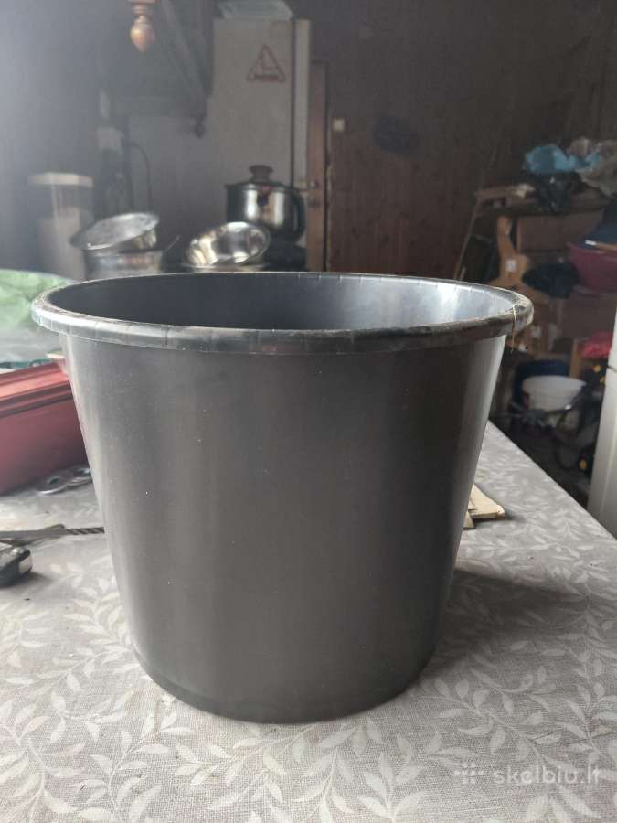 5 / 7ltr plastikinius kibirus vnt kaina tik 50cnt