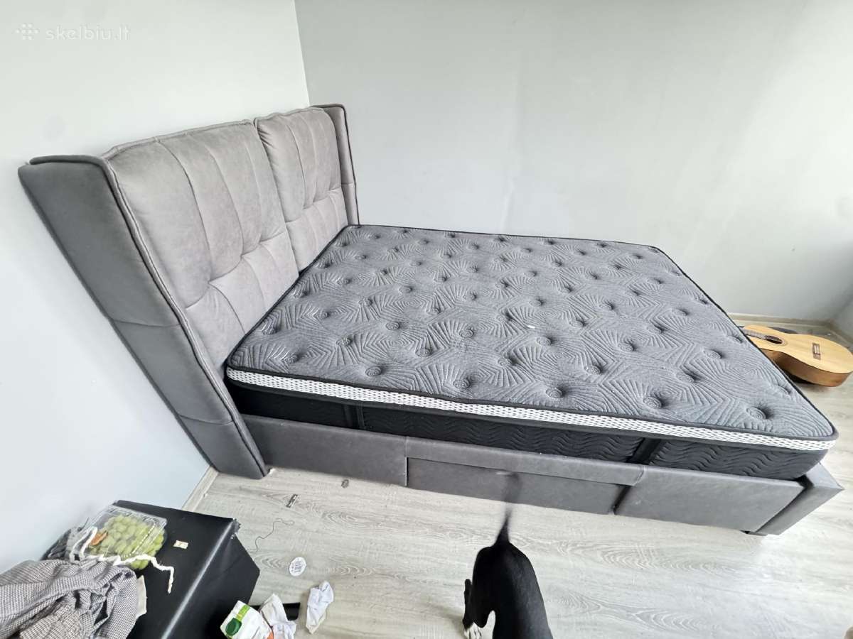 Dvigulė lova su čiužiniu
