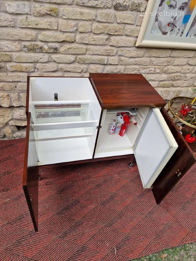 Vintažinis mid century gėrimų šaldytuvas su baru - nuotraukos Nr. 14