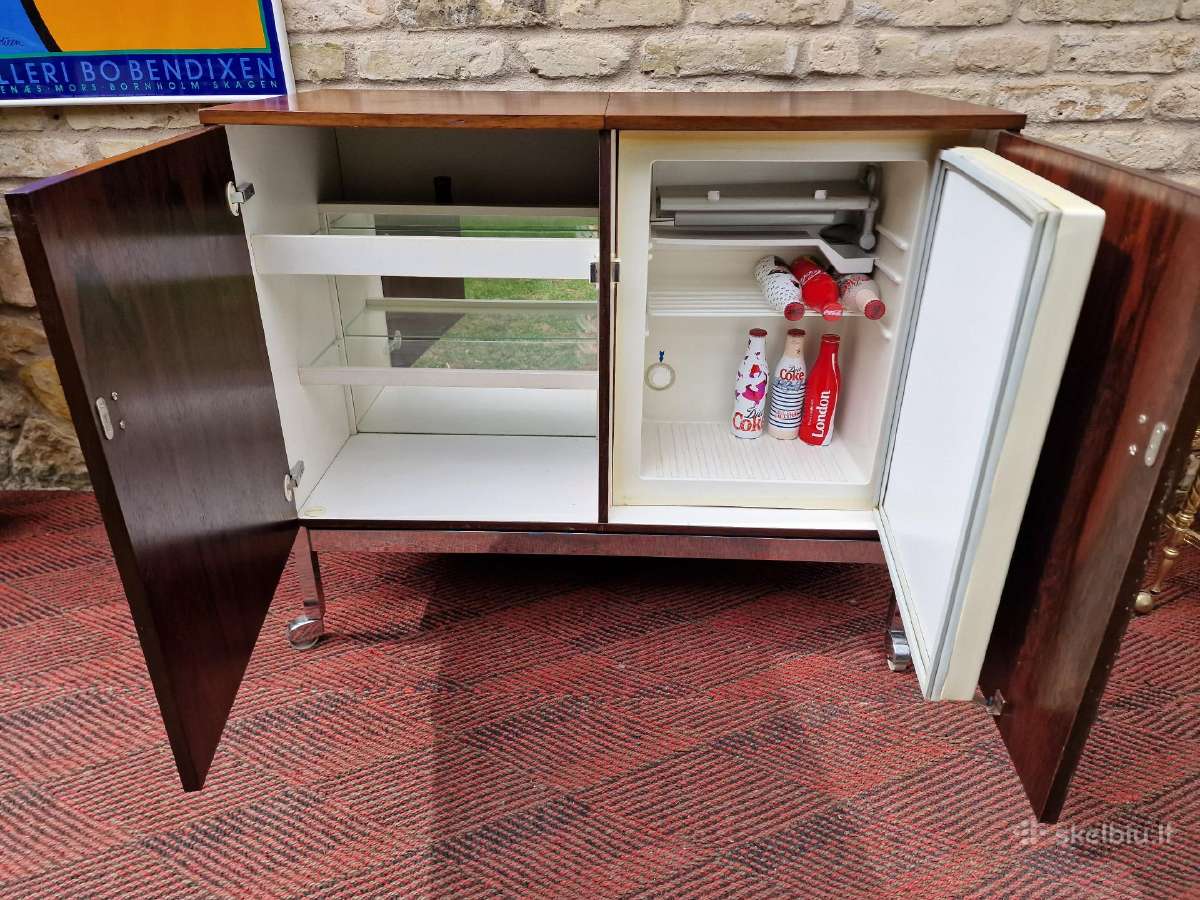 Vintažinis mid century gėrimų šaldytuvas su baru - nuotraukos Nr. 29