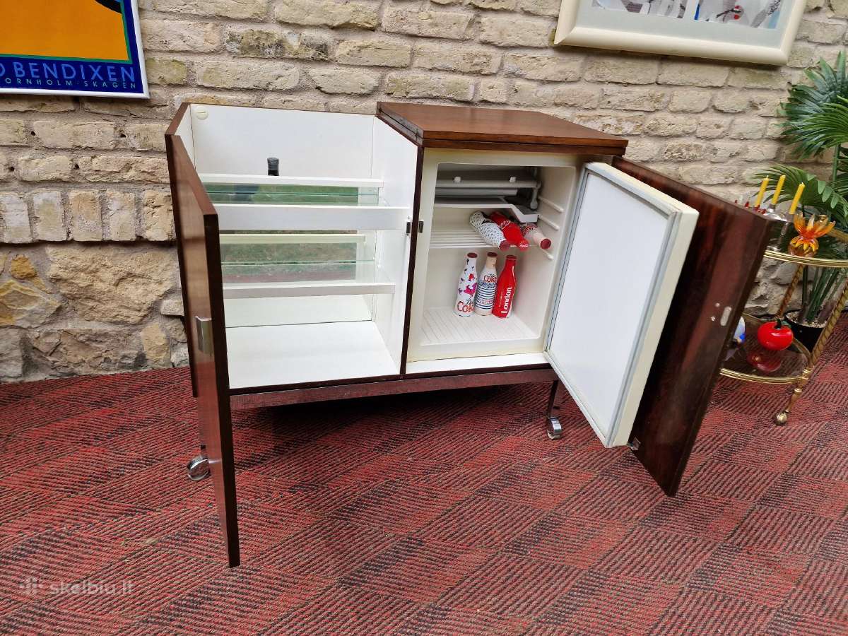 Vintažinis mid century gėrimų šaldytuvas su baru - nuotraukos Nr. 31