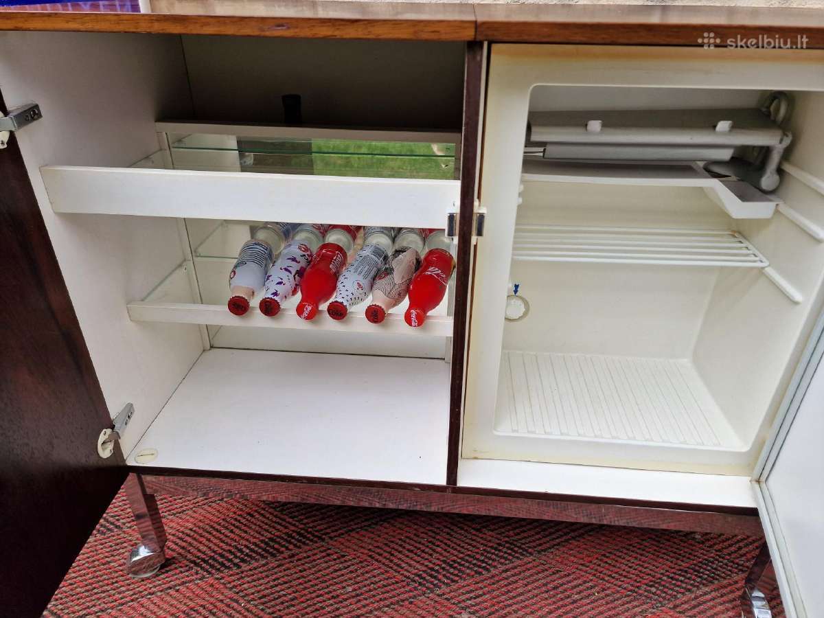Vintažinis mid century gėrimų šaldytuvas su baru - nuotraukos Nr. 33