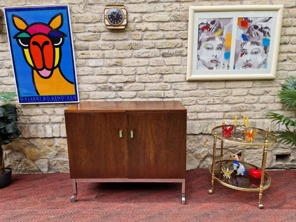 Vintažinis mid century gėrimų šaldytuvas su baru - nuotraukos Nr. 35