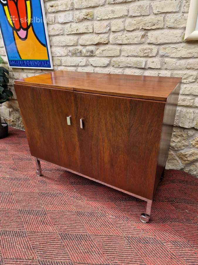 Vintažinis mid century gėrimų šaldytuvas su baru - nuotraukos Nr. 37