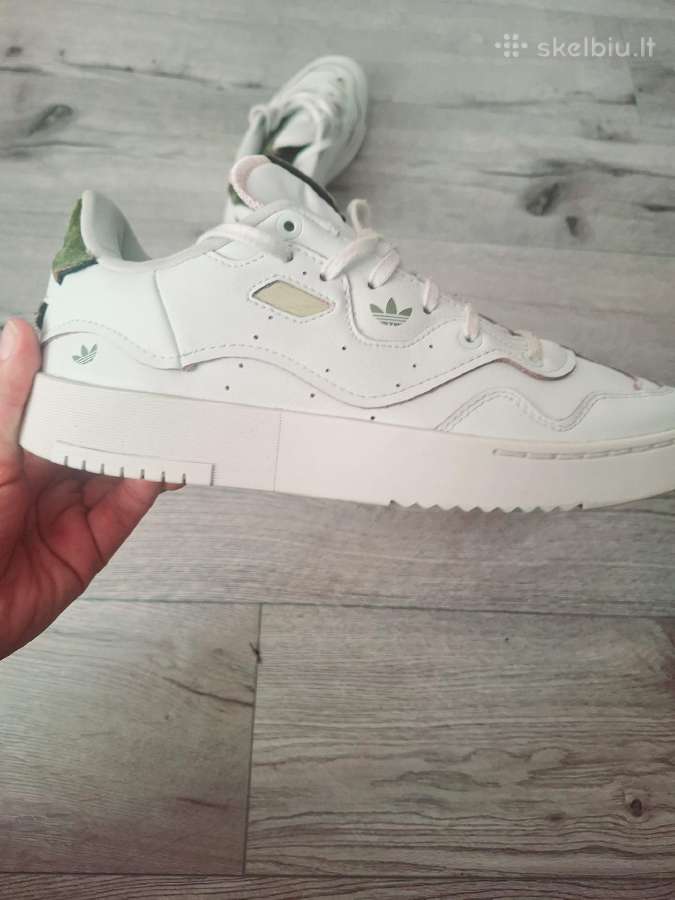 Adidas, odiniai kedukai