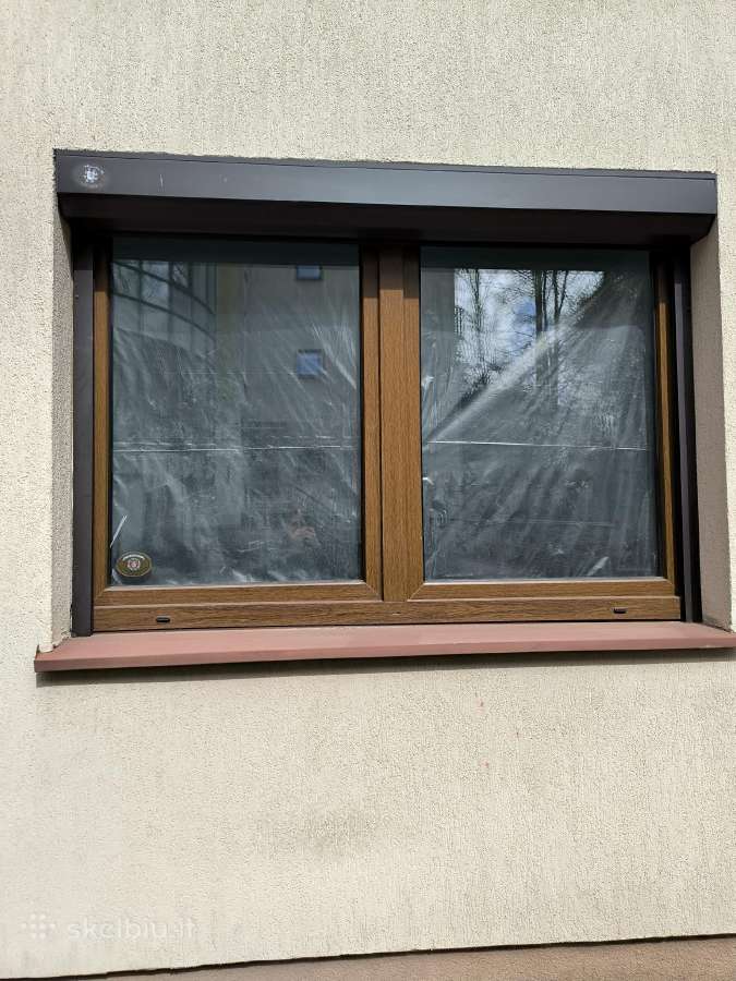 Naudoti plastikiniai langai