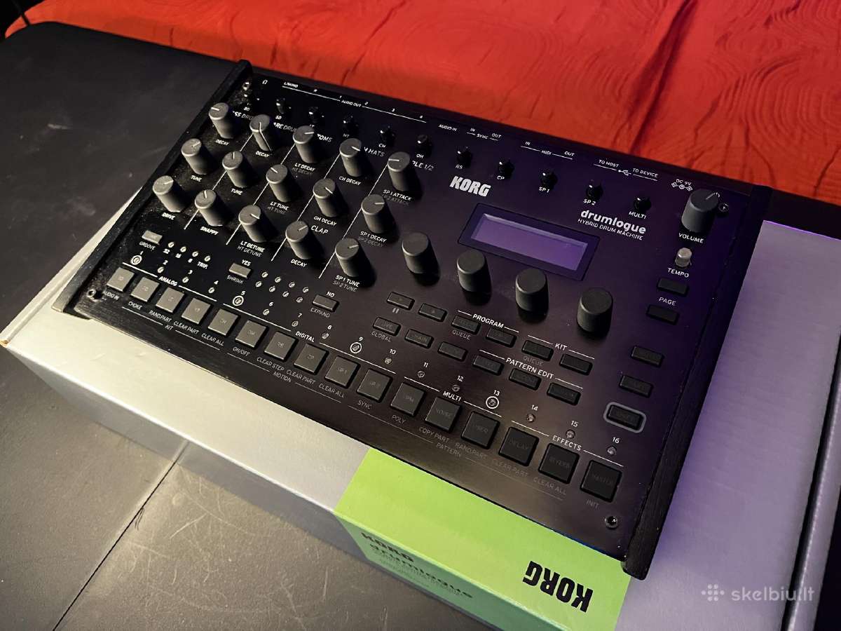 Korg Drumlogue ritmo mašina, sampleris.