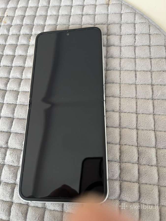 Samsung Z Flip 7 Fe