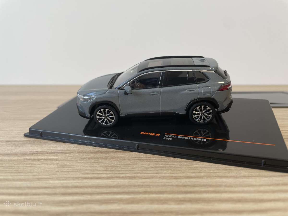 Parduodu Toyota Corolla Cross 1/43 modeliuką - nuotraukos Nr. 2