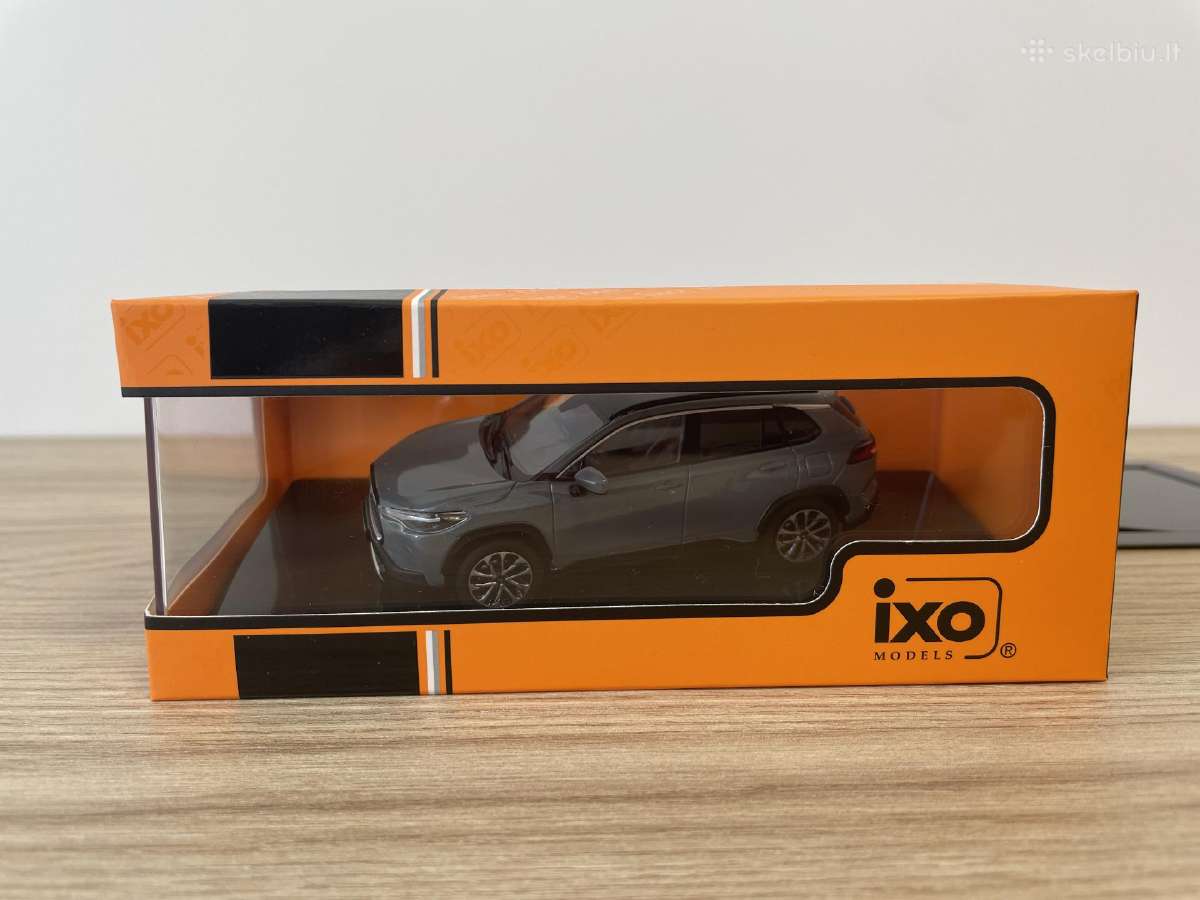 Parduodu Toyota Corolla Cross 1/43 modeliuką - nuotraukos Nr. 7