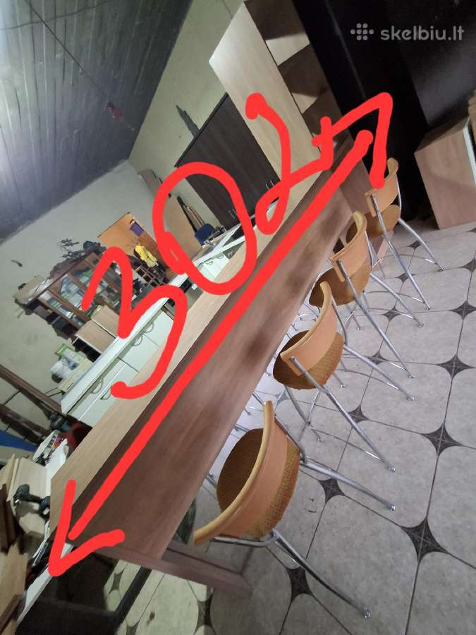 Virtuvinis baras ir 4 baro kedes