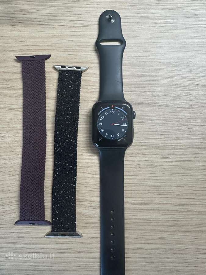 Parduodu Apple Watch 5 geros būklės 55 eurai