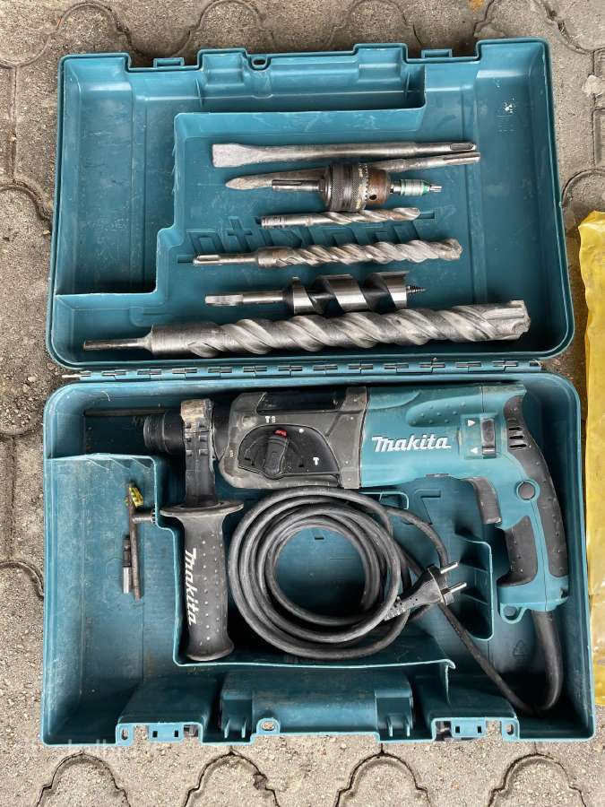 Makita Hr2470