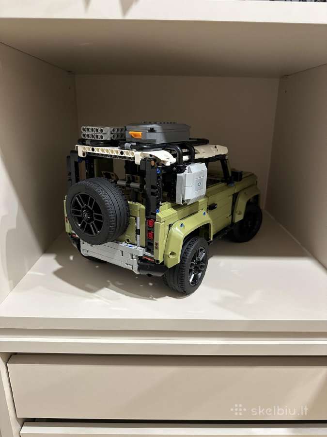 Lego Technic 42110 - nuotraukos Nr. 2